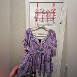 Torrid Disney Pascal/Repunzel blouse! Size 2